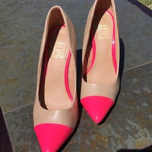 MixNo6 Nude pump with hot pink toe